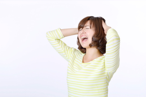 �������I