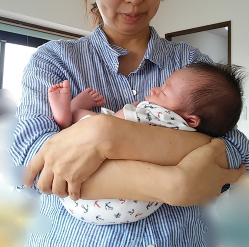 まん丸抱っこの仕方 きょう子プロポーション様